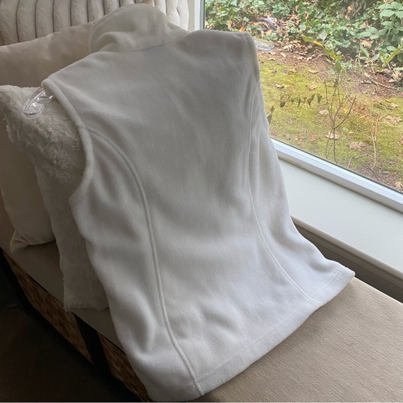 Woman’s White Columbia Sportswear Polar Fleece Vest Sz XS - 4 New Without Tags - Picture 12 of 15